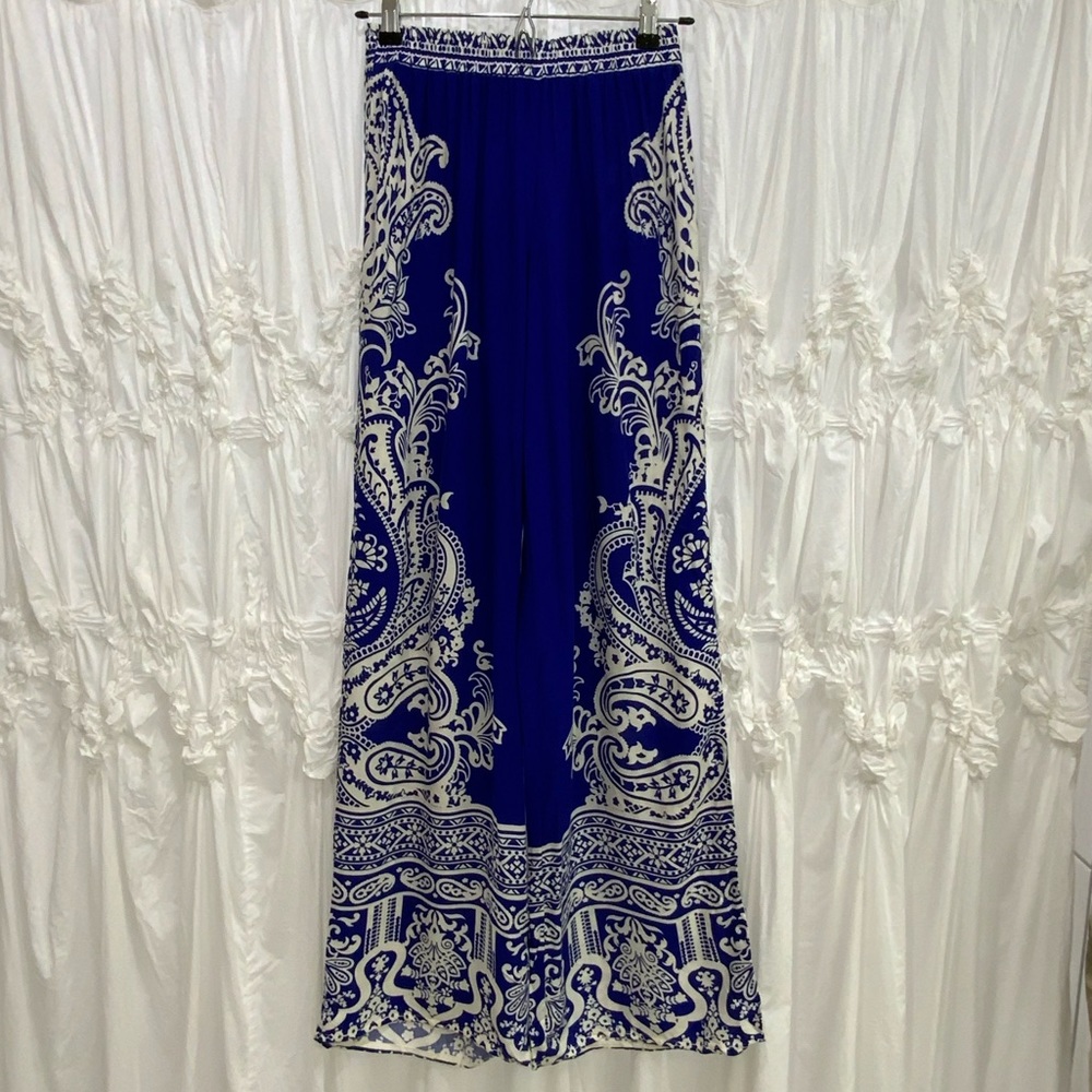 Blue printed flowy pants